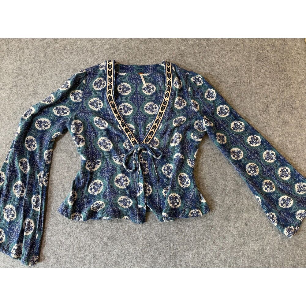 Free People Blue Paisley Tie Front Boho Peasant Blouse Top Sz M Prairie Indie